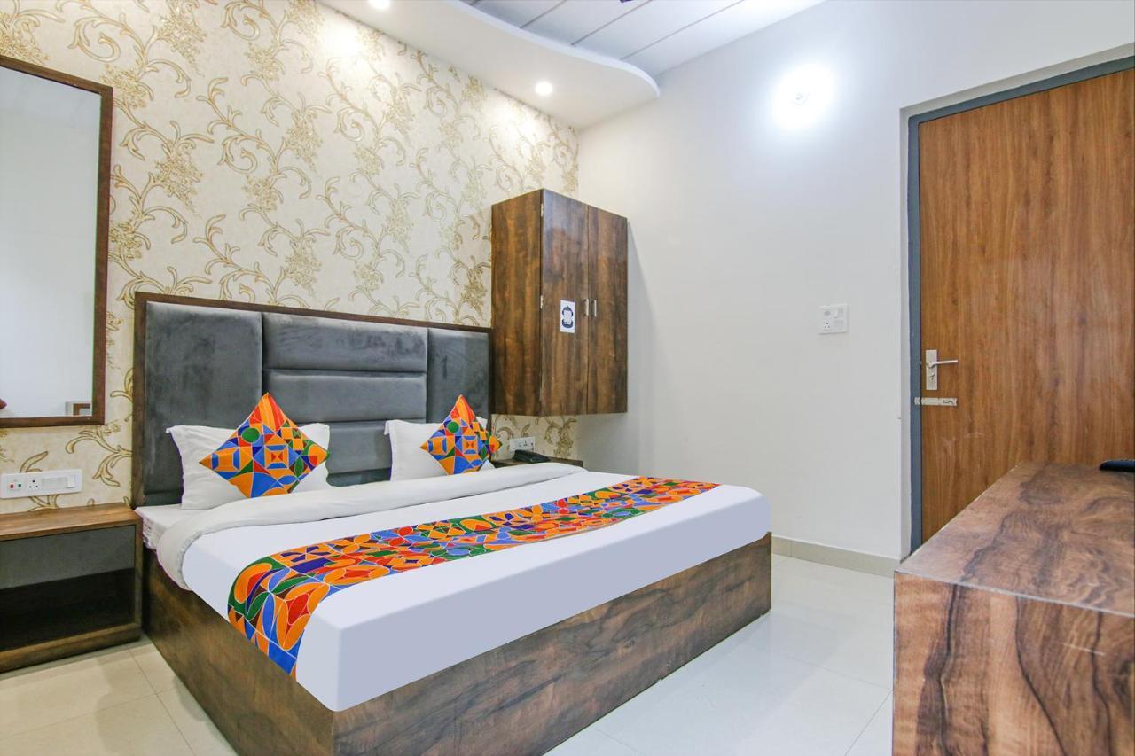 Fabhotel Prime Taj Castle Амритсар Екстериор снимка