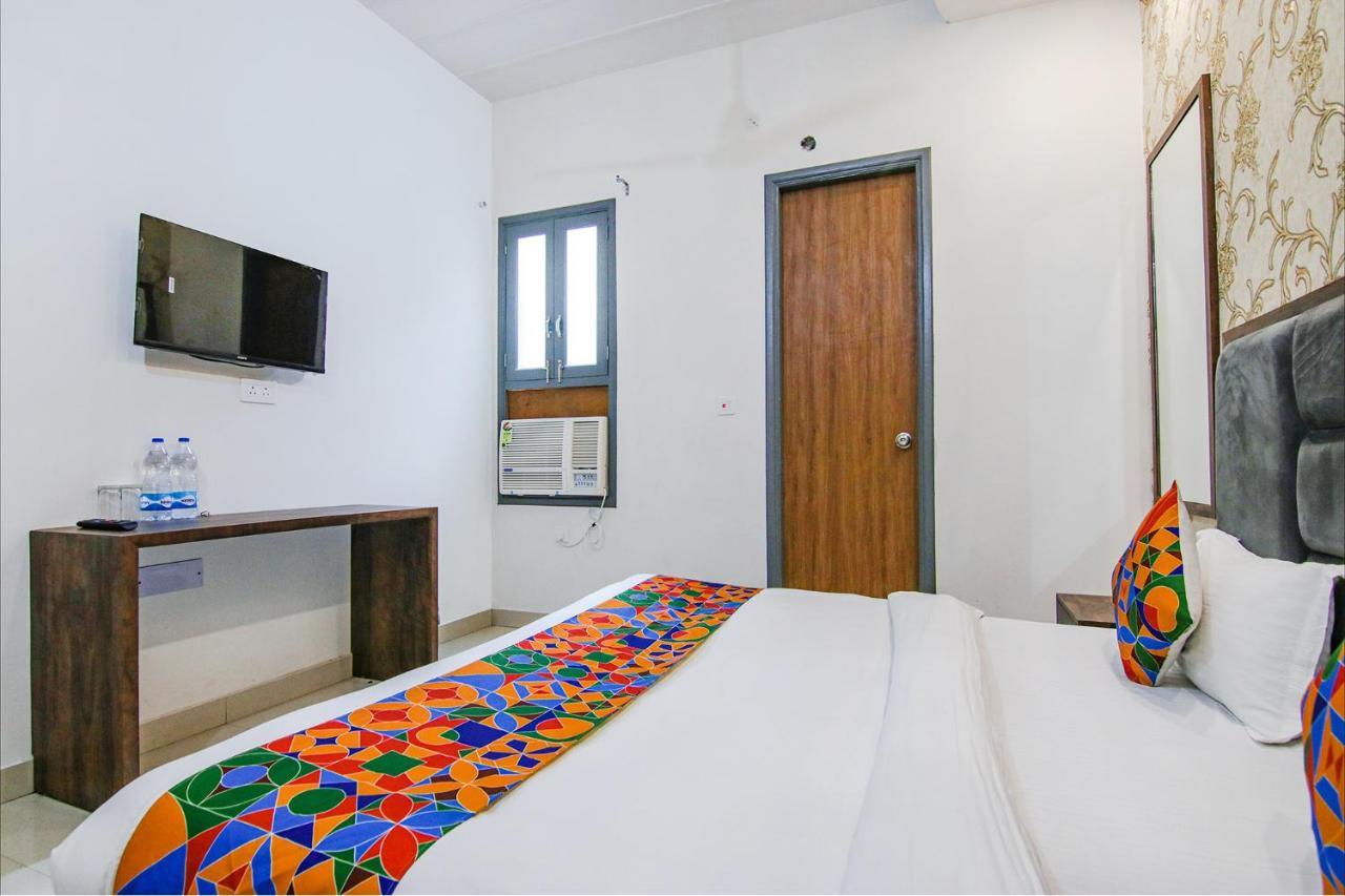 Fabhotel Prime Taj Castle Амритсар Екстериор снимка
